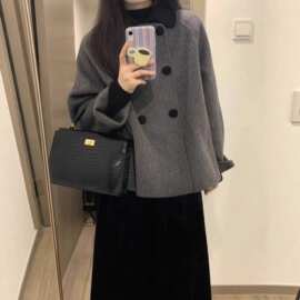 灰色短款呢子大衣女秋冬娃娃领复古加厚小个子韩系赫本风毛呢外套