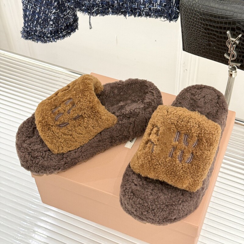 高品质！2025冬季miu风加绒毛毛拖鞋女款外穿时髦羊毛羔一字棉拖|undefined