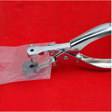 胶袋打孔器塑料袋子开孔机薄膜打孔钳包装布透气孔布料收纳盒打洞