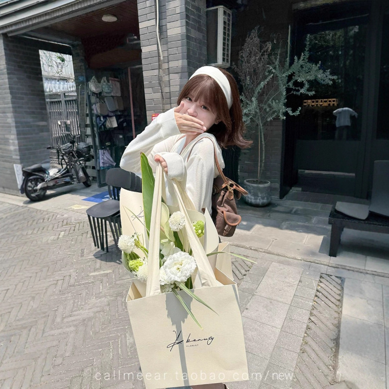CallmeEar//奶油舒芙蕾连帽针织开衫女早秋显瘦拉链短款上衣|undefined