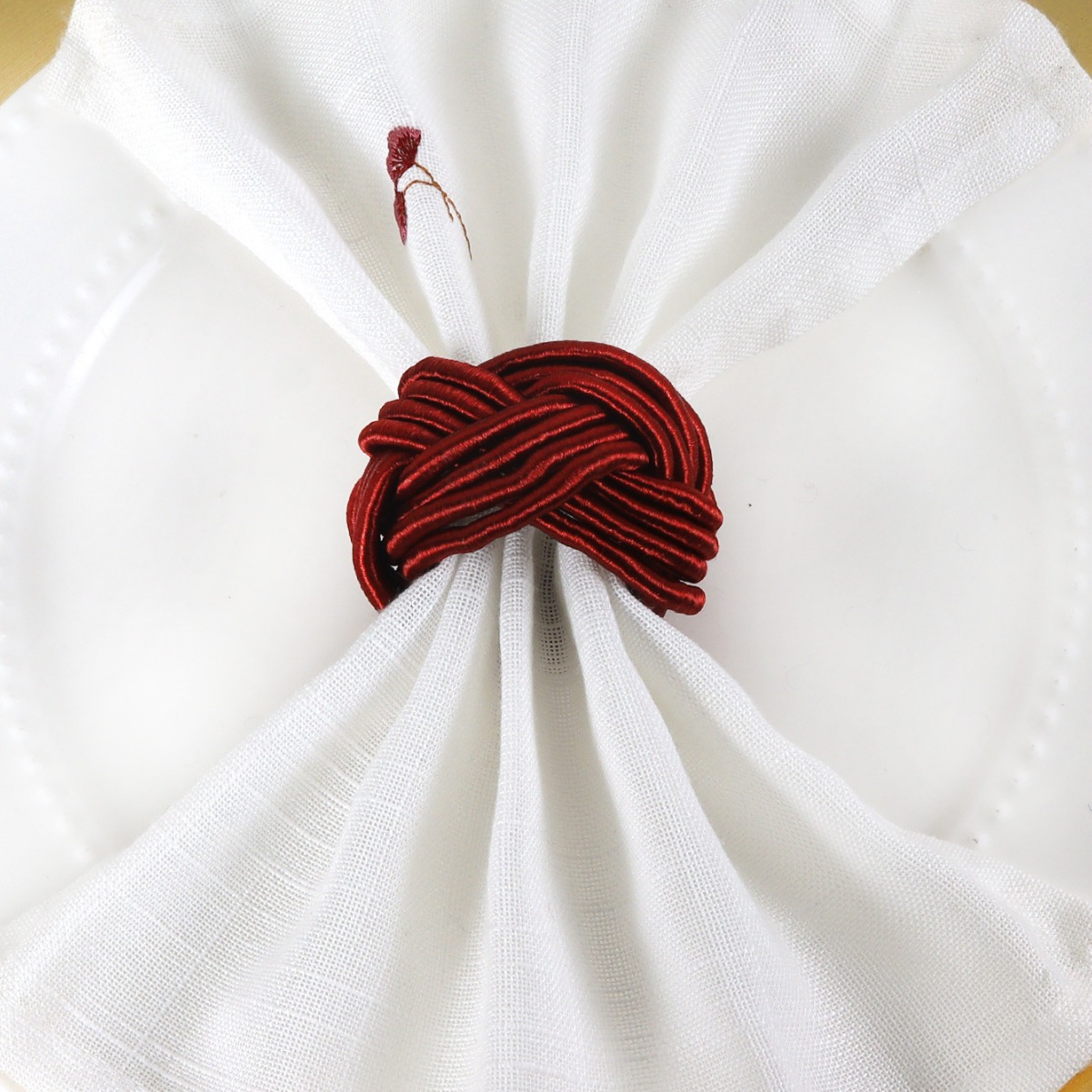 빨간 밧줄 냅킨 링