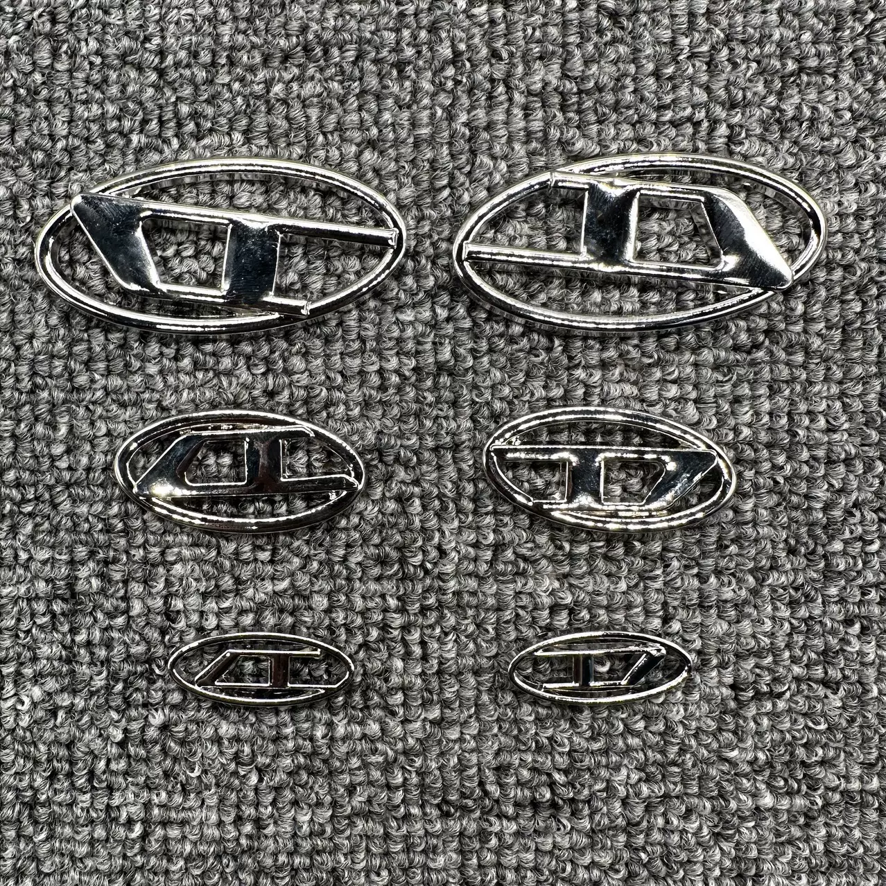 不规则图形手缝扣衣服包包帽子装饰扣贝雷帽字母D金属标装饰