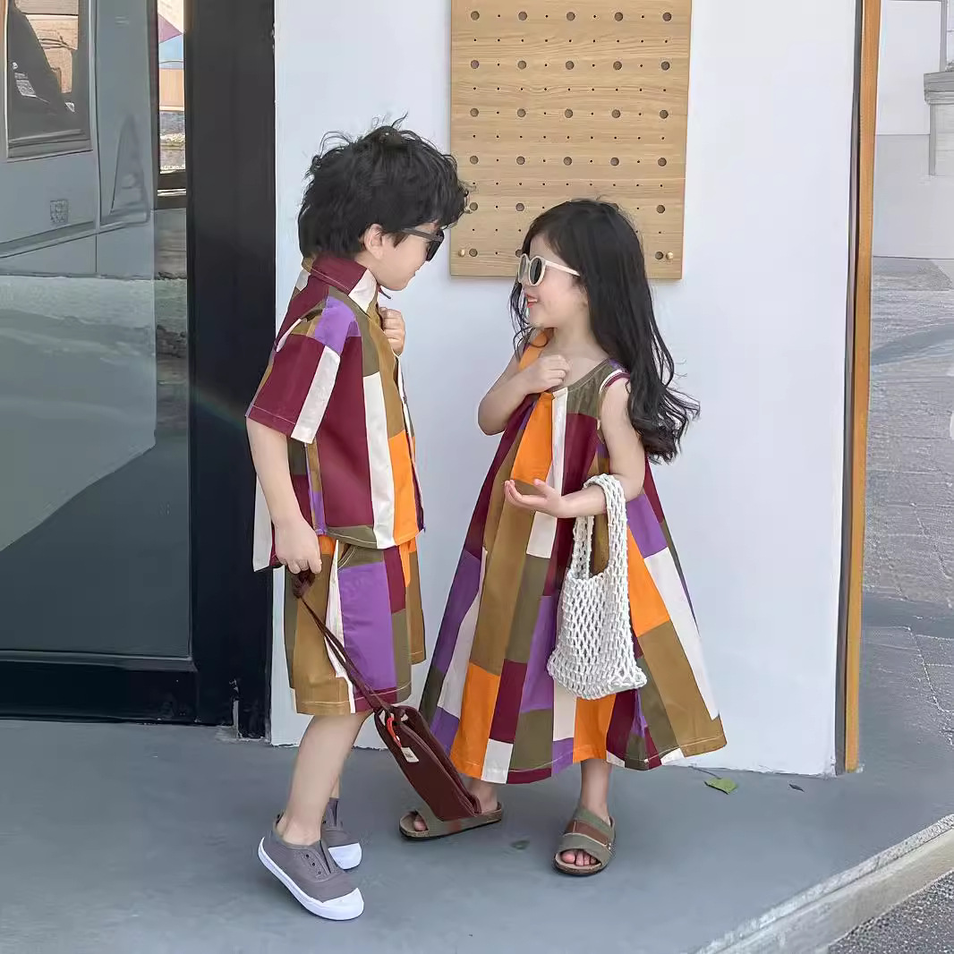 2024夏季兄妹裝女童寬鬆不規則彩格背心裙男童襯衣短褲套裝姐弟裝