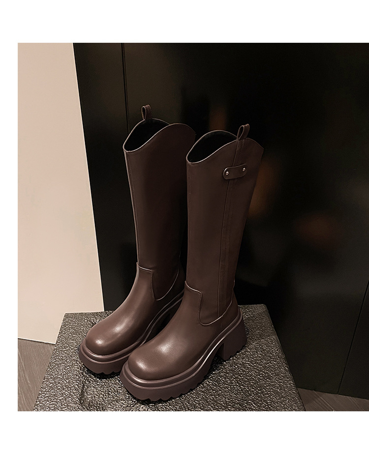 Boot nữ cổ cao mũi tròn gót vuông dày 9 cm, phong cách kỵ sĩ V-cut — Ống lớn màu nâu sẫm lót một lớp chi tiết 48