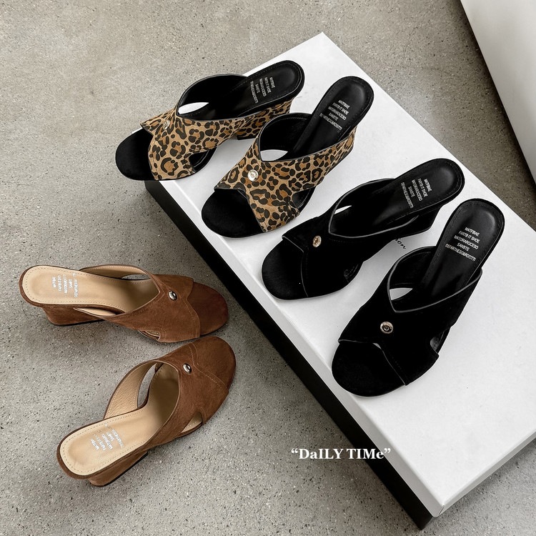Sandal nữ da cừu hở mũi quai chéo gót xuồng 5 cm — màu nâu, Trang chủ, màu đen chi tiết 59