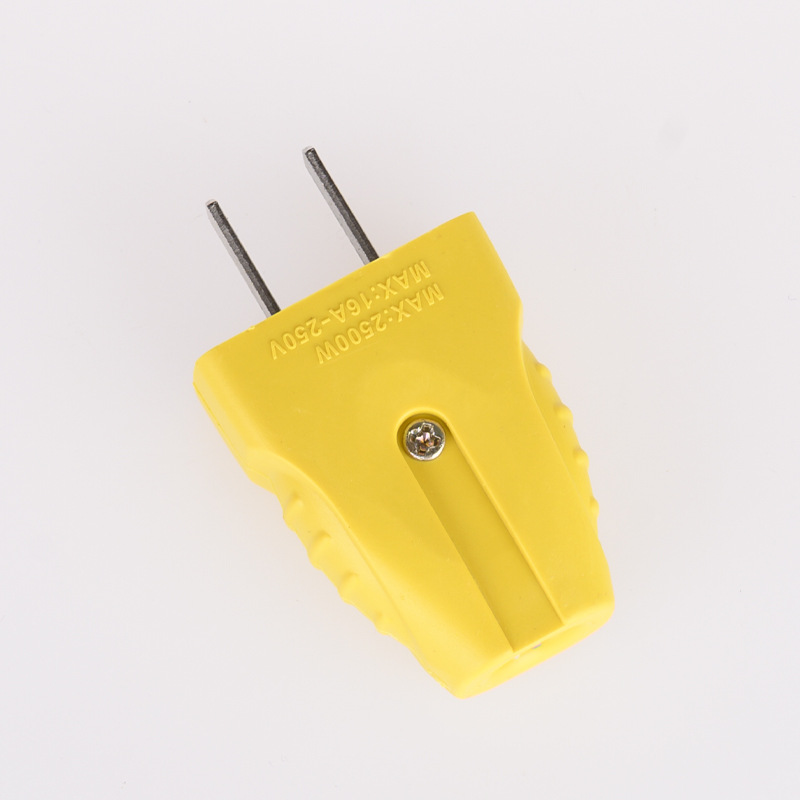 Directo de fábrica amarillo fijo un 1,4 enchufe de alimentación con revestimiento retardante de llama de alta potencia de comercio exterior dos enchufe
