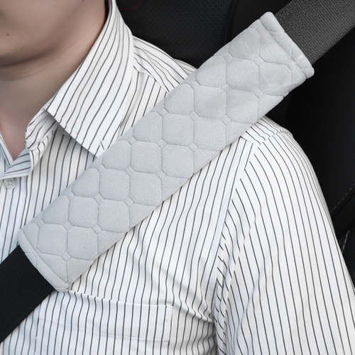 Car Safety Belt Shoulder Cover Short Plush Shoulder Pad Extended Solid Crystal Fleece Shoulder Cover for Child Seat Belt