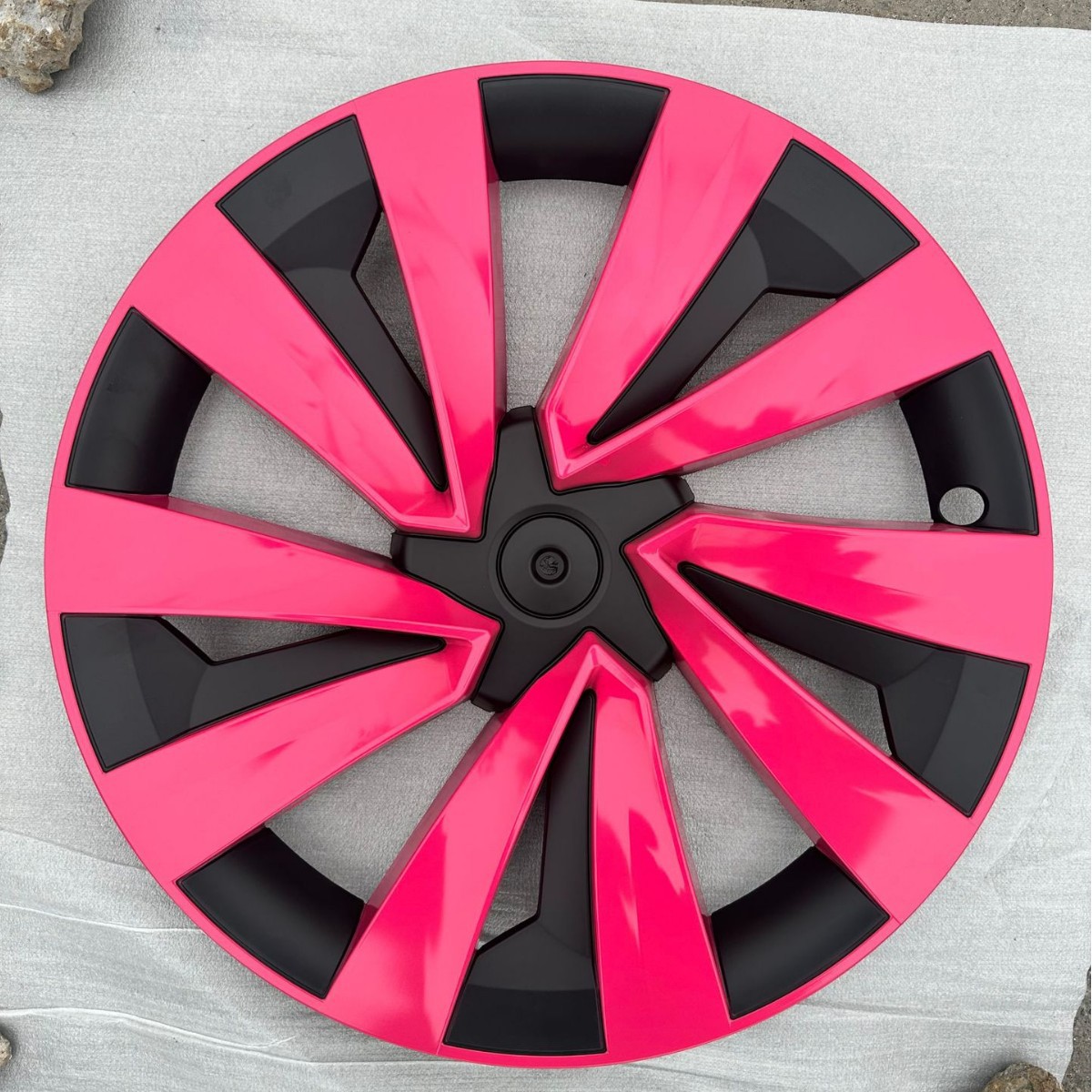 Tesla – Hub cover 3/Y Wheel - new-model-y-19-inch-nova-beetroot-purple