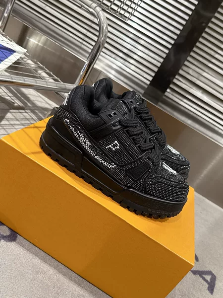 Trainer Sneakers with Rhinestones for Men, Black and White Versatile Height-Increasing Sports Casual Women's Sneakers