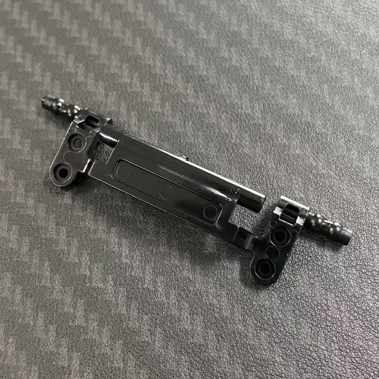 Rear axle pull rod bracket