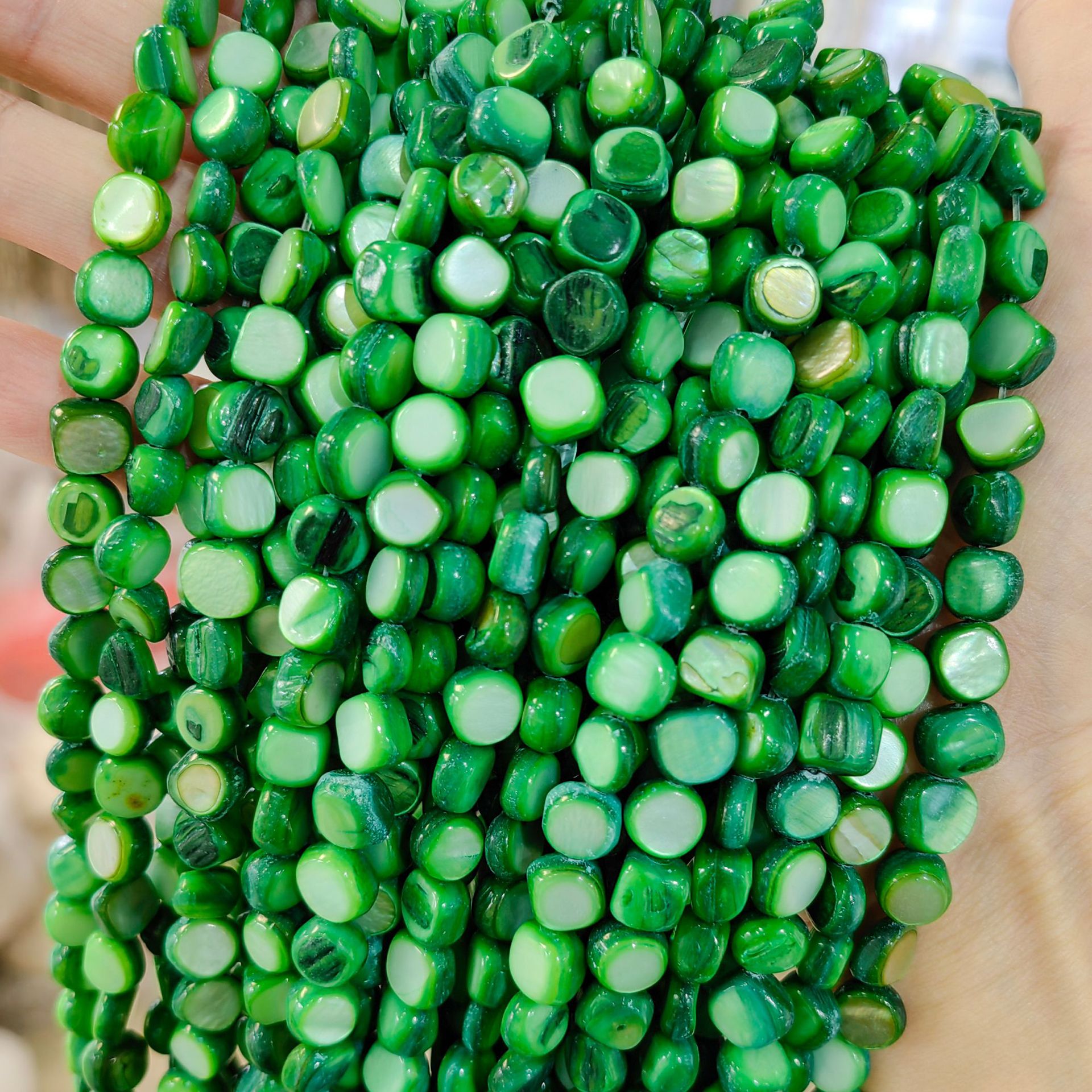 Conchas de cabeza de toro natural 8mm con cuadrados semiacabados perlas dispersas accesorios de joyería diy al por mayor