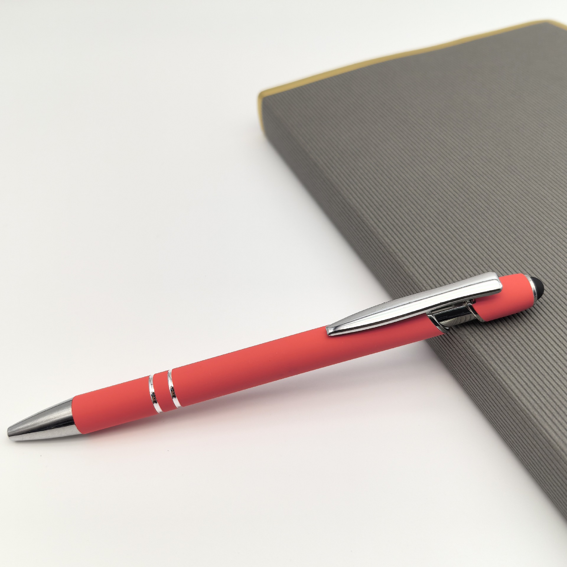 Presione caramelo color metal lápiz láser LOGO lápiz de metal pulverizador de pegamento colorido lápiz de bola