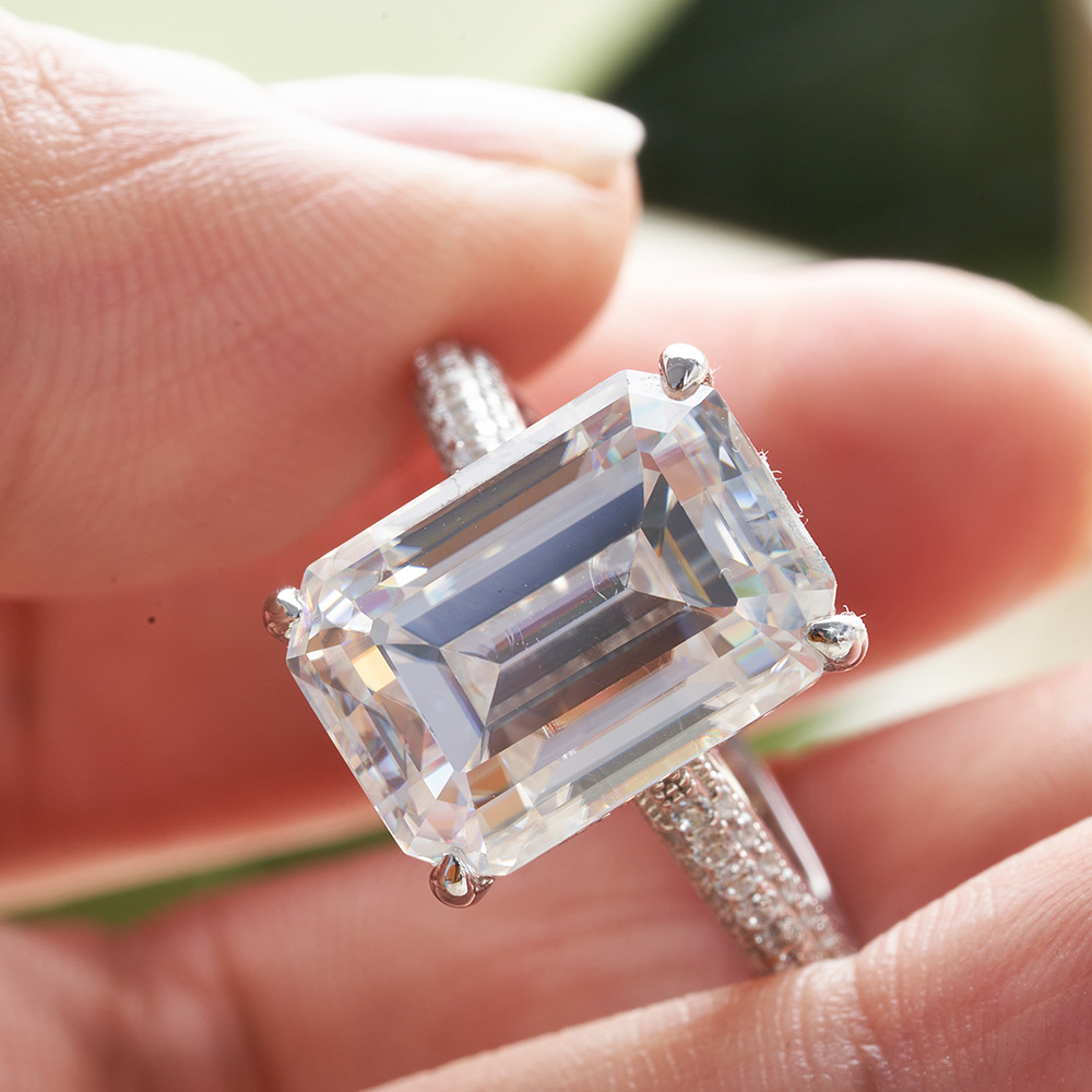 Tiktok comercio exterior transfronterizo venta caliente 10 quilates 10 * 14mm esmeralda corte propuesta de matrimonio anillo de plata S25