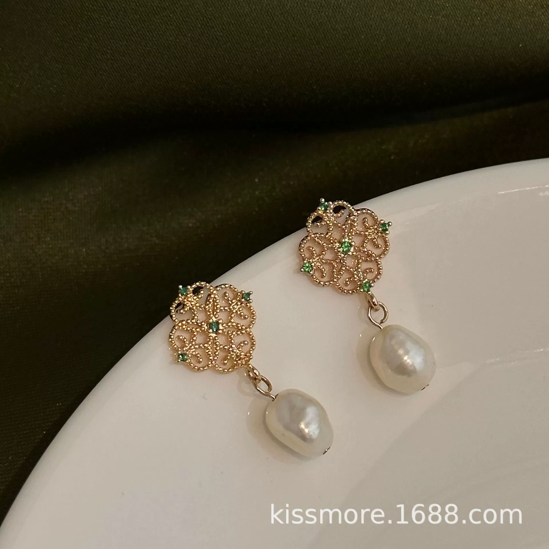 Retro earrings from pearl, light luxury style, high-quality style, Chinese style
