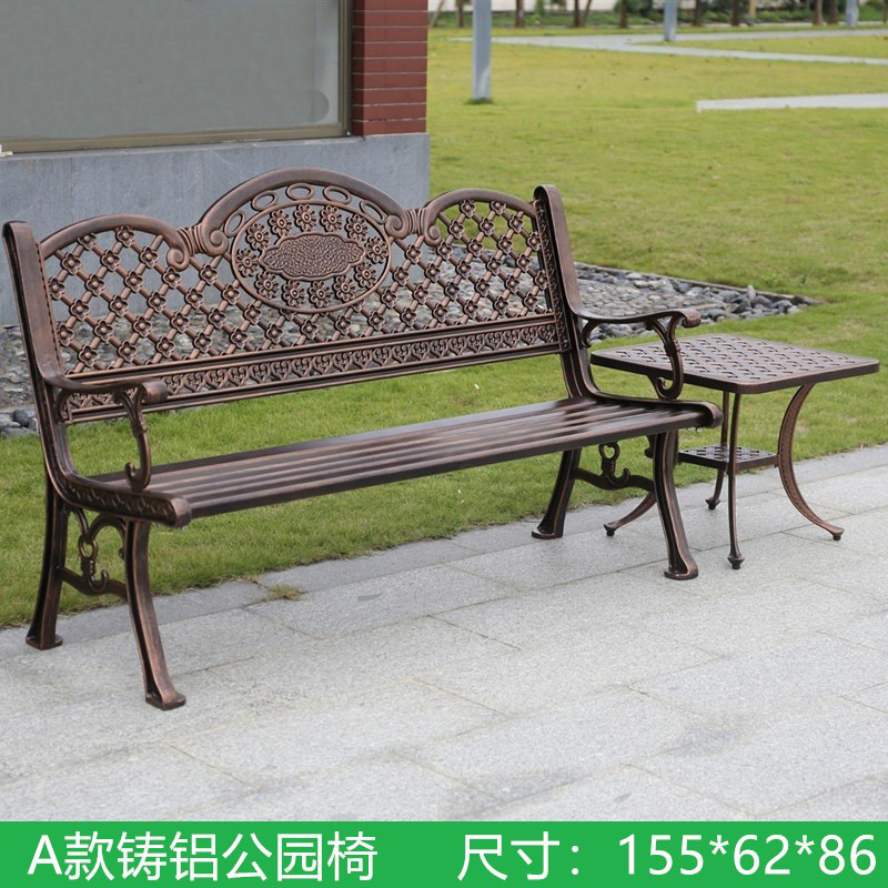 12713579017_212343545