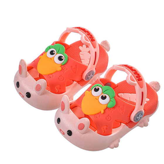 Super hot Net Red children's hole shoes 2023 new cute cartoon belt with non-slip boys and girls sandals wholesale
