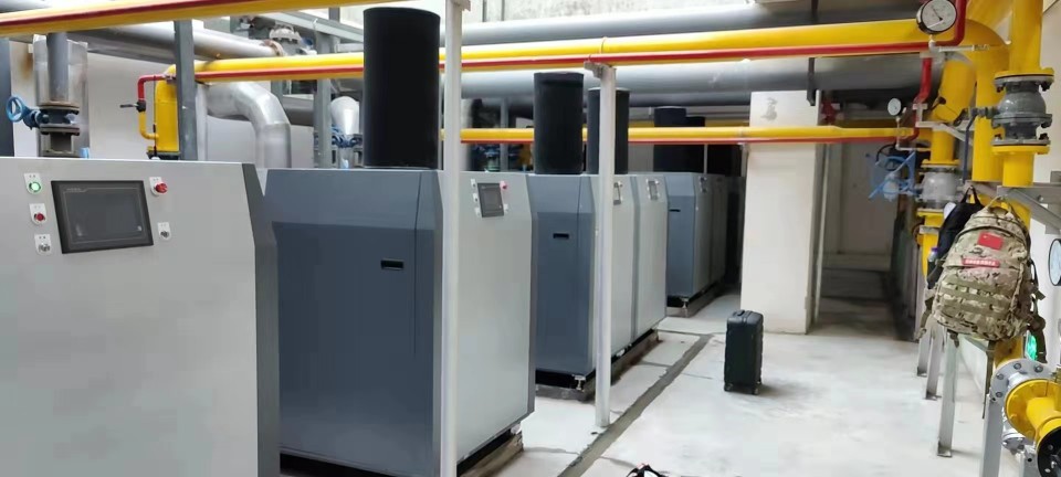 700kw全预混低氮冷疑燃气热水锅炉铸铝模块式热水锅炉模块热水炉