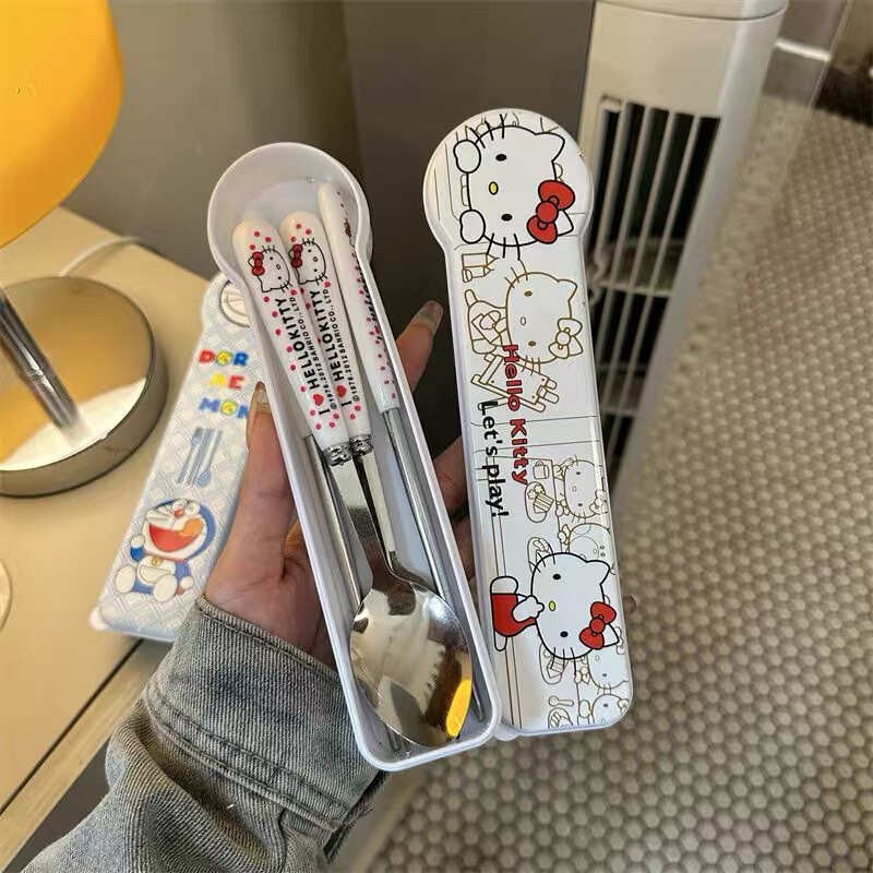 Kt Cat Small Pendant Cutlery Set Stainless Steel Chopsticks Spoon Fork Student Set Cute Portable Three-Piece Set Kt Cat Small Pendant Cutlery Set Stainless Steel Chopsticks Spoon Fork Student Set Cute Portable Three-Piece Set