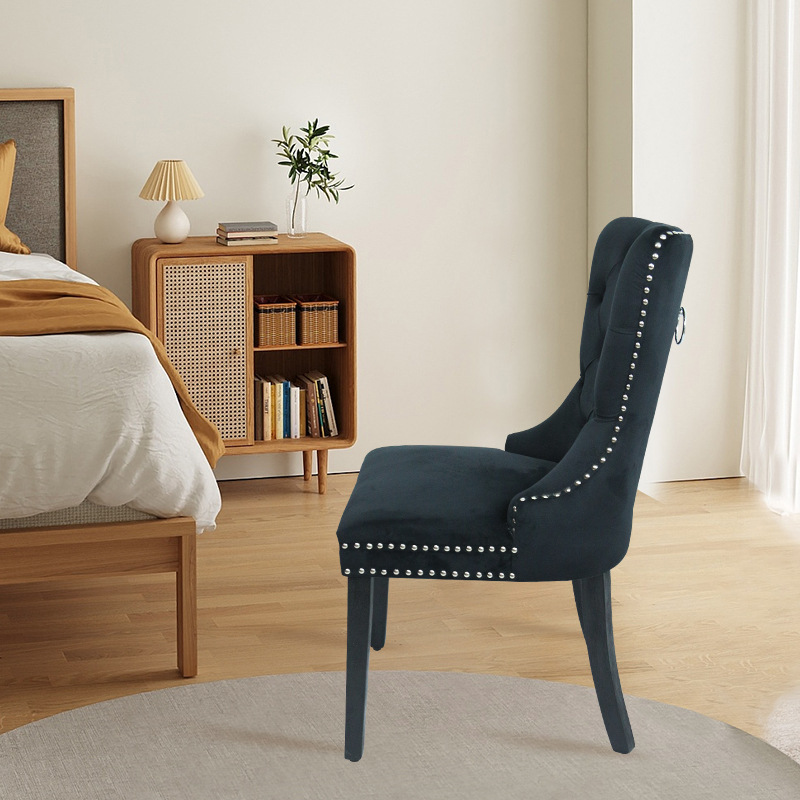 Silla de comedor de hotel de tela de estilo europeo silla de madera maciza de respaldo suave bolsa respaldo hebilla occidental restaurante comedor Silla de ocio al por mayor
