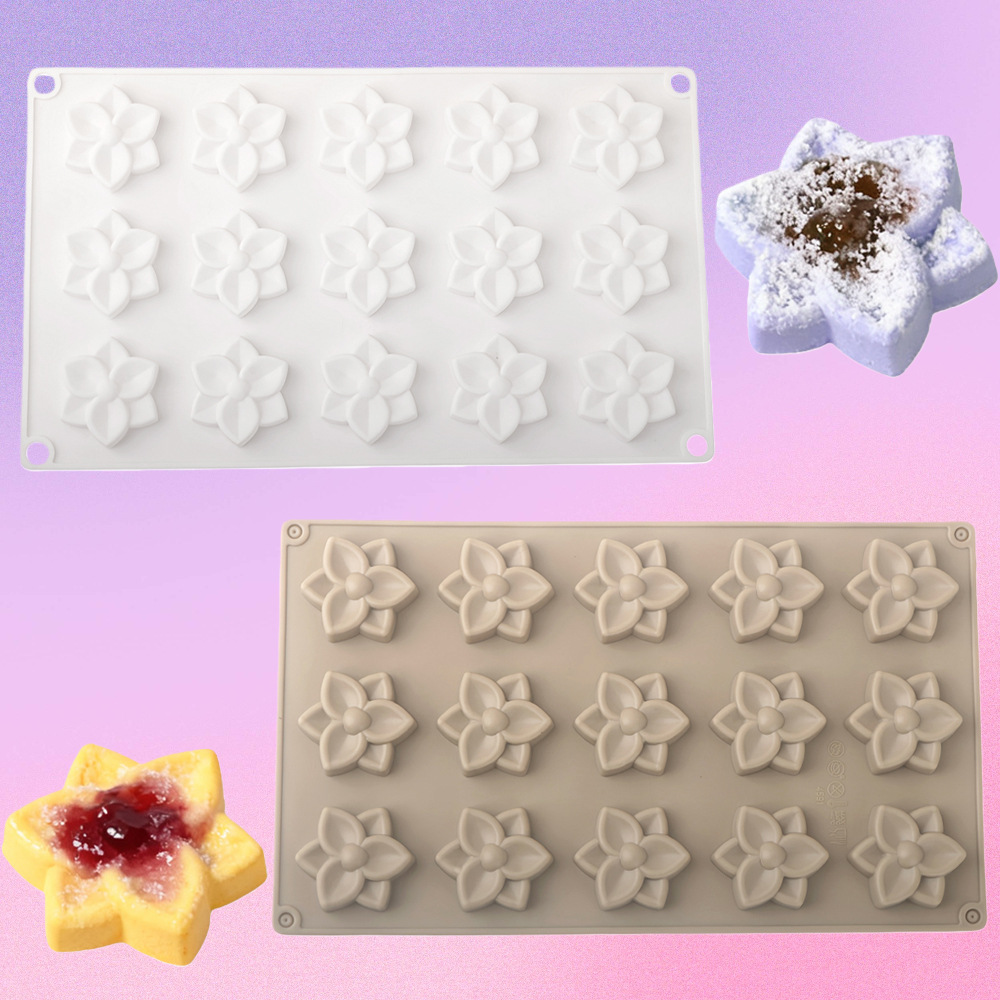Small mousse for St. Valentine's Day flower-shaped