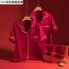 Red shorts, with short sleeve
