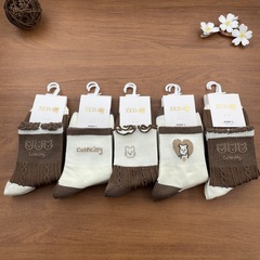Autumn and winter new women's socks coffee color cute cartoon bear mid-calf socks Japanese and Korean style ins style black and white big-name socks