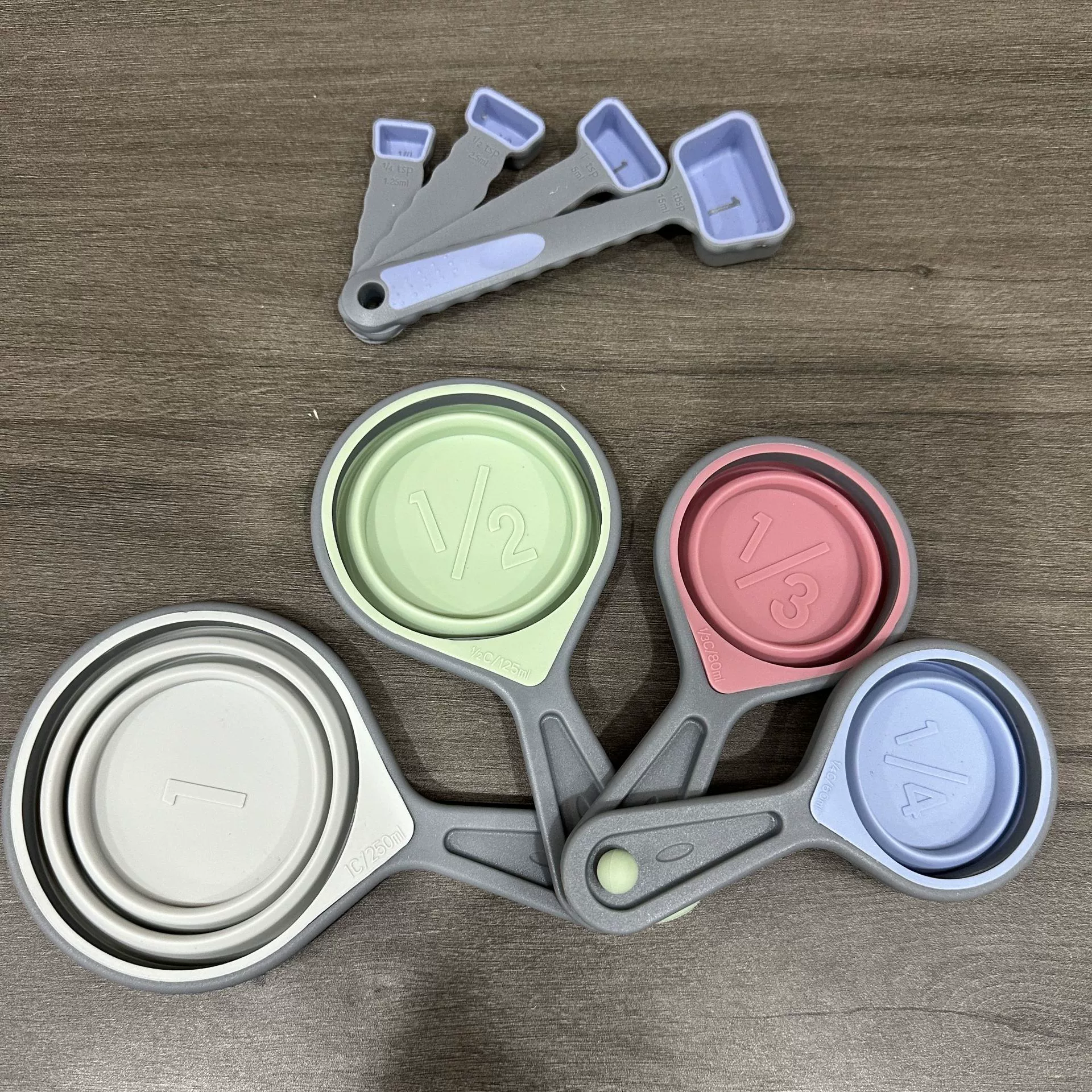 Silicone measuring cup, measuring spoon, set, 8 pieces, 4 pieces
