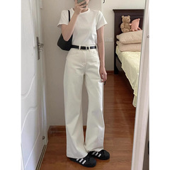 梨の形の体の白い感じのジーパンの女性の秋の新型の大きいサイズの太っているmmはやせていてゆったりしています。