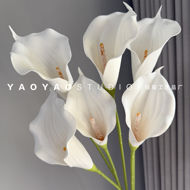 Eva Calla Lily Bouquet for Home and Hotel Table Decoration, Wedding Flower Arrangement, Graduation Bouquet, Photo Prop Eva Calla Lily Bouquet for Home and Hotel Table Decoration, Wedding Flower Arrangement, Graduation Bouquet, Photo Prop