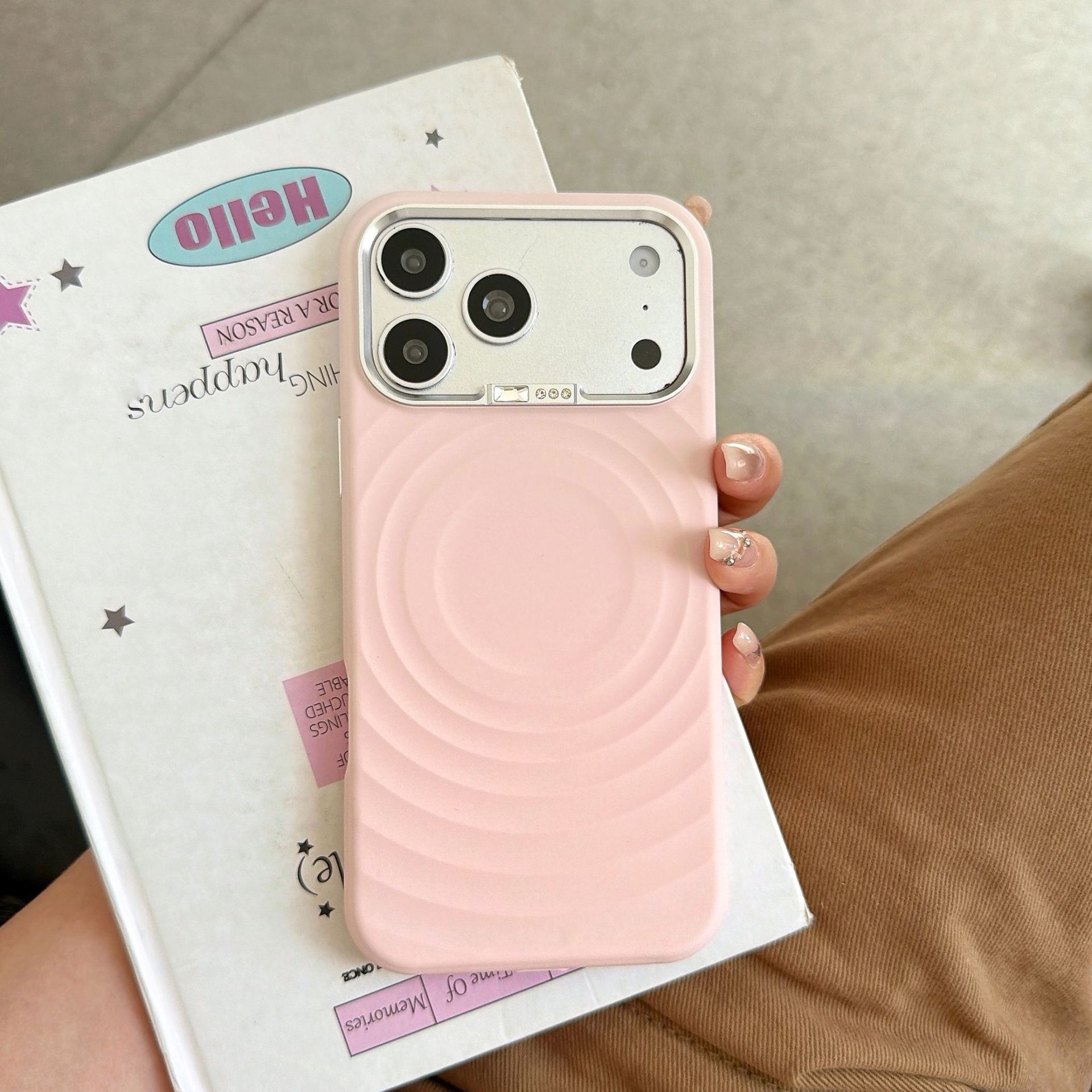 闪钻波漾磁吸适用iPhone18promax手机壳独立五金镜头框苹果17保护