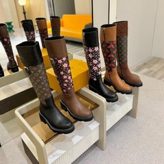 2025秋冬新款跨境现货手工擦色真皮拼接印花皮带扣粗跟舒适高跟鞋