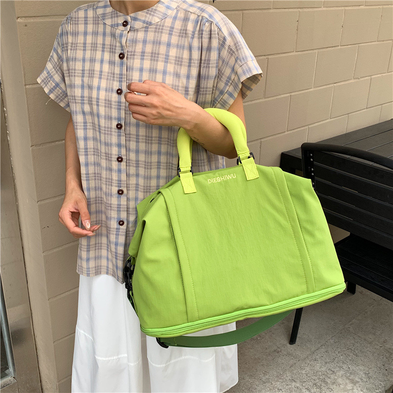 New large-capacity shoulder handbag for women, travel short-distance luggage bag, gym storage bag, cross-border wholesale crossbody bag