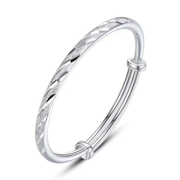 Adjustable bracelet