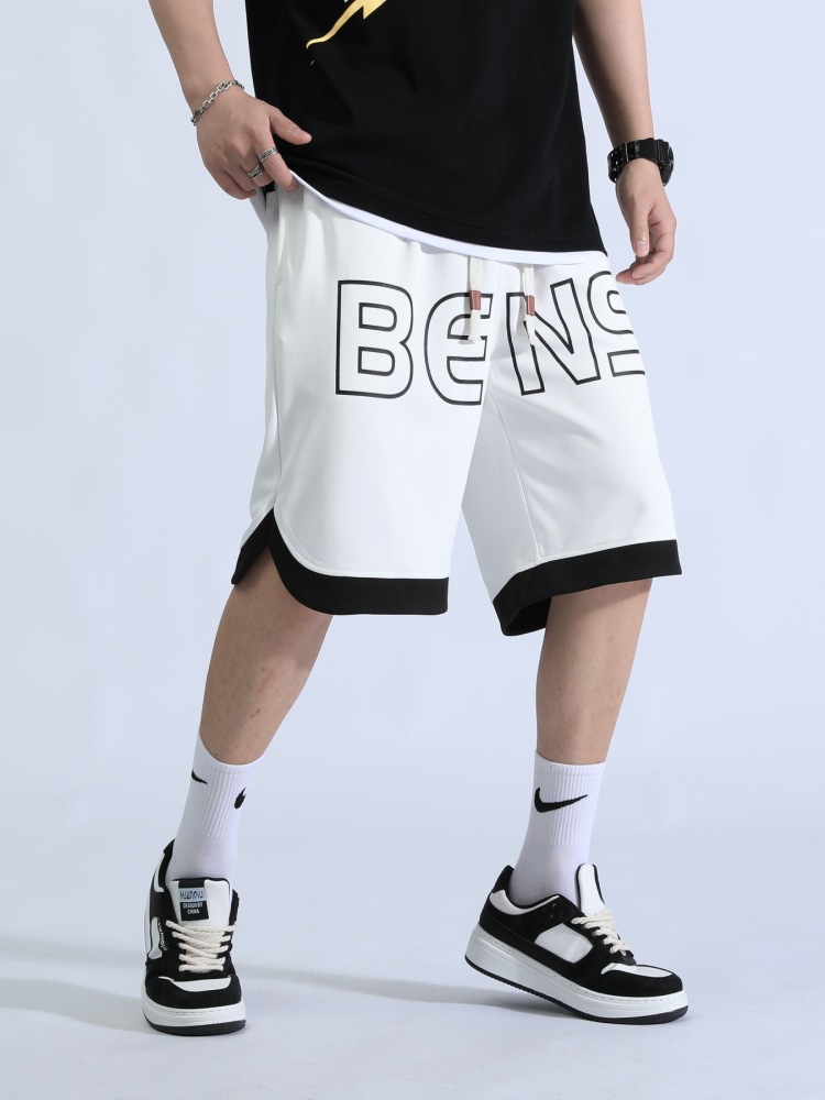 Pantalones cortos casuales para hombres verano 2025 nuevos pantalones deportivos de punto elásticos sueltos de moda pantalones juveniles