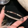 Серебряный (со звёздной россыпью)