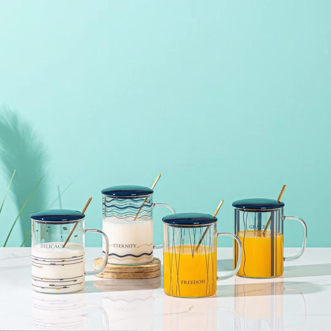 Estilo nórdico rayas Oficina de vidrio transparente taza de regalo taza de bebida personalizada con tapa cuchara taza de café