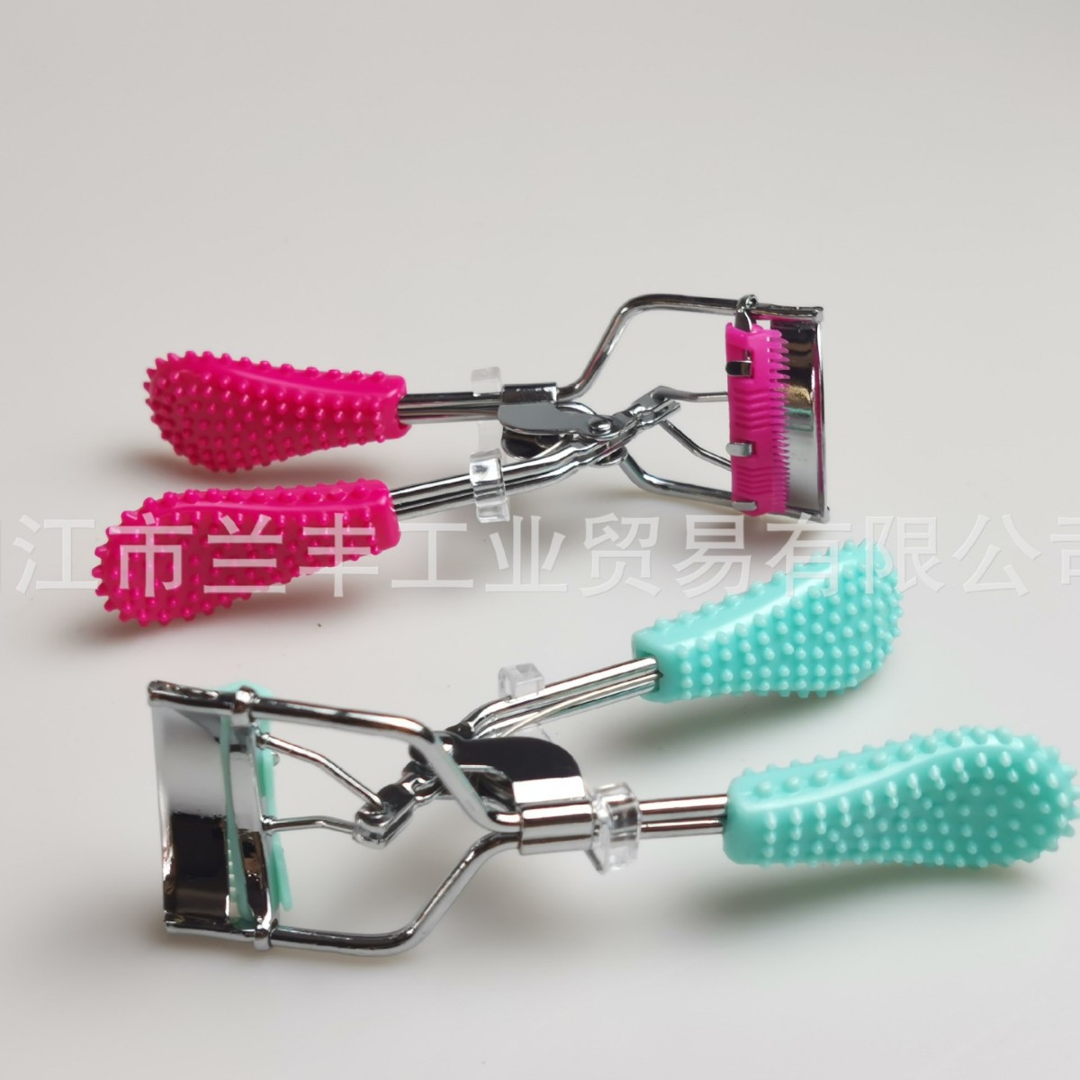Clip de pestañas con pestañas de curva natural de curva de estilo duradero bienvenido a la muestra para agregar un diseño personalizado