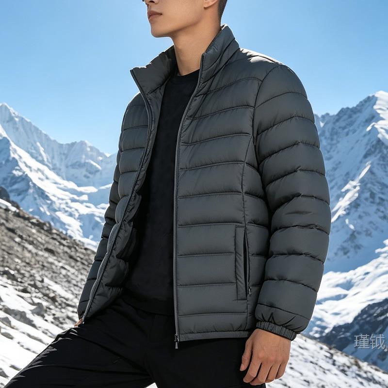 New autumn and winter collection: men's striped, stand-up collar, lightweight, short, and easy-to-wear cotton jacket, designed to provide warmth and protection from the cold New autumn and winter collection: men's striped, stand-up collar, lightweight, short, and easy-to-wear cotton jacket, designed to provide warmth and protection from the cold