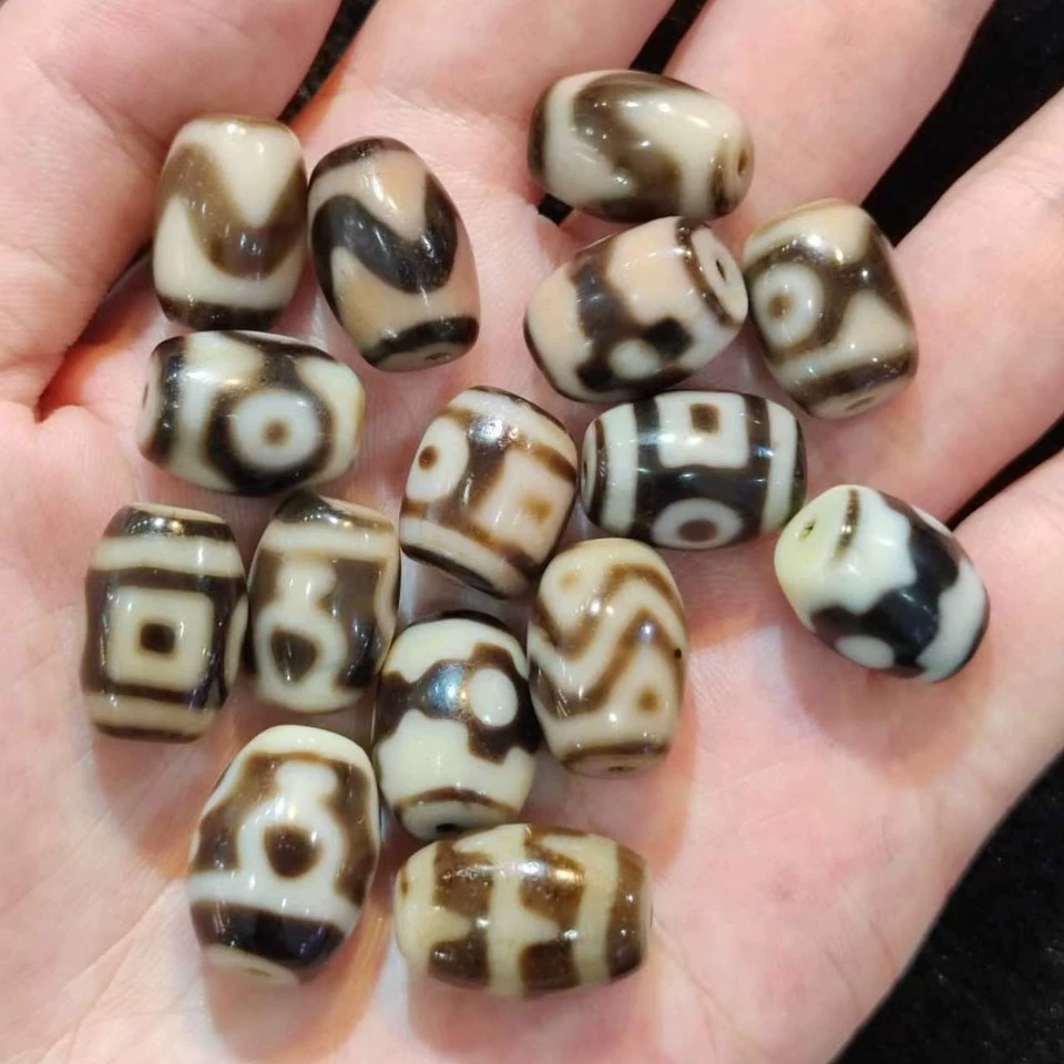 Mandala three-eyed tiger teeth pattern Tiandi tiger teeth pattern Treasure bottle agate dzi beads small size old Feng handmade beads