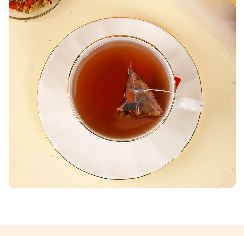 Ginseng Mulberry Goji Tea Bag Blend Ren Shen Sang Shen Gou Qi Cha Daily Herbal Infusion 50 Tea Bags in use