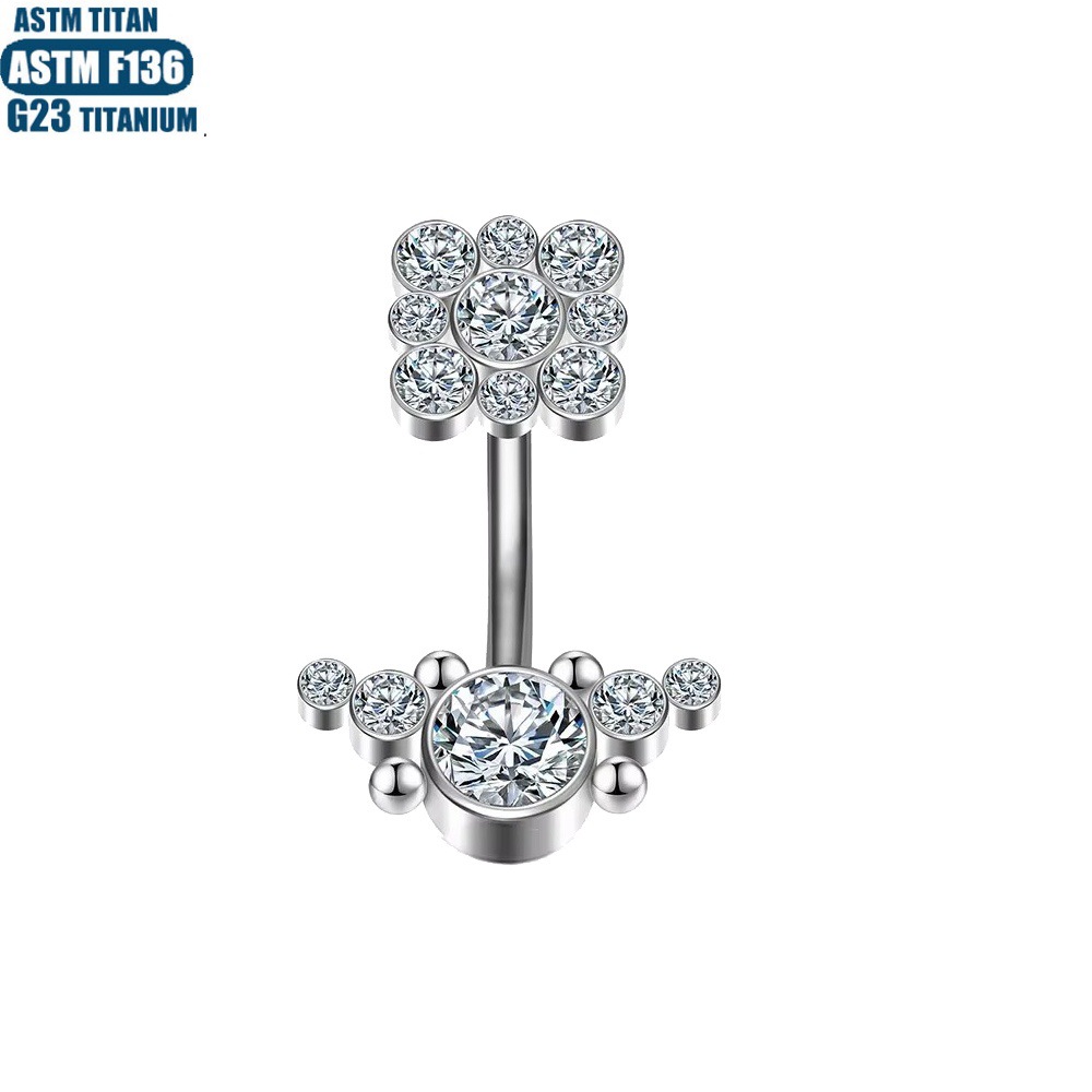 16G labret stud size and finish detail