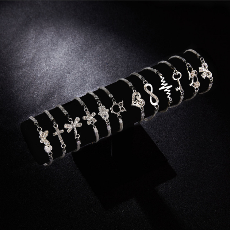 Fashion Infinite 8-word Infinite Silver-plated Bracelet Creative Diamond Set Simple Women's Hand Jewelry_voghion.com