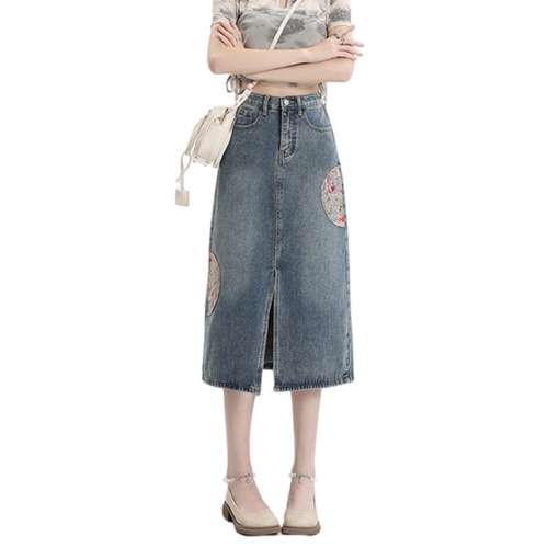 National style embroidered retro denim skirt for women spring and summer new high waist mid-length skirt slit design hip-hugging skirt
