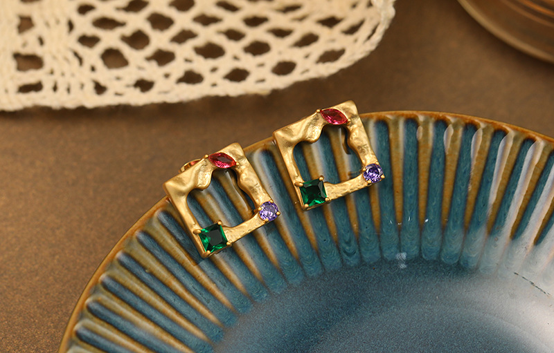 Retro Geometric Copper Plating Zircon Ear Studs 1 Pair