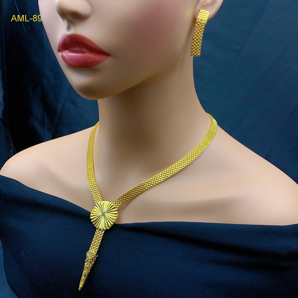 fashionable elegant universal set
