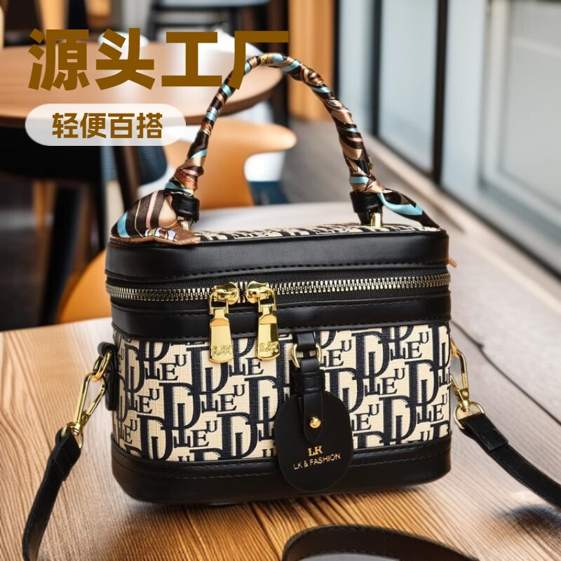 Cross-Border Export Retro Small Bag for Women 2025 New Trendy High-End Silk Scarf Satchel Bucket Bag Niche Crossbody Bag