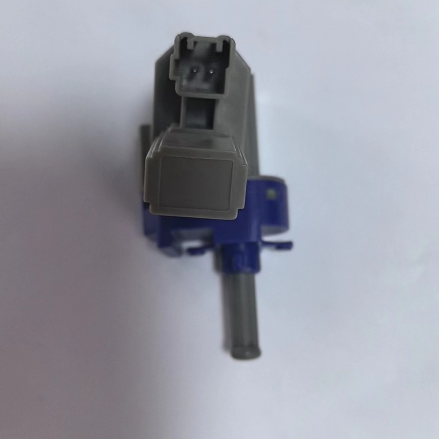 Suitable for Mazda Besturn Clutch Switch Bp4K6649Ya;1S7995 Bp4K6649Y
