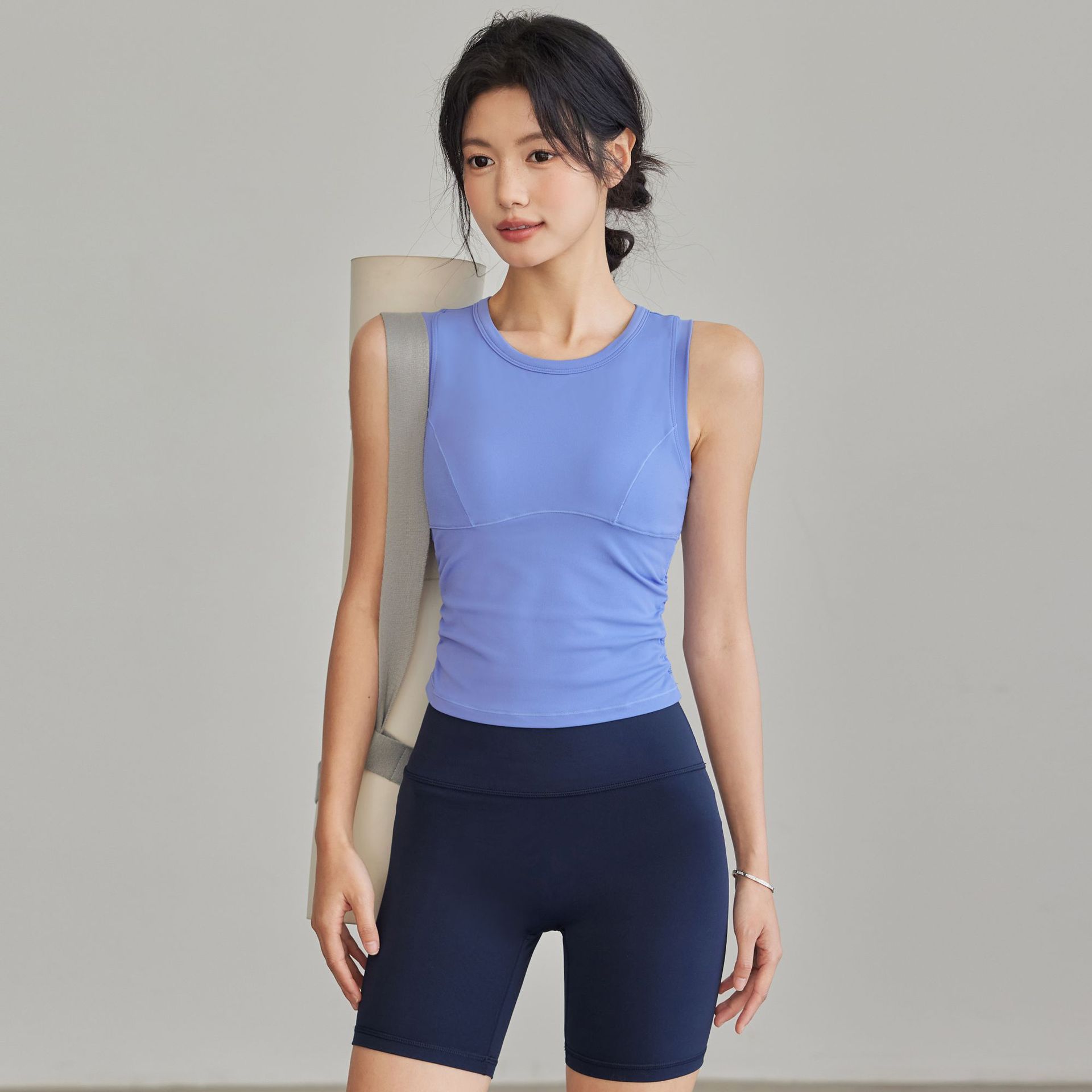 Sports Bra Women's Shock-Proof Push-Up Yoga Vest Pilates Sleeveless Top with Chest Pad Outer Fitness Bra