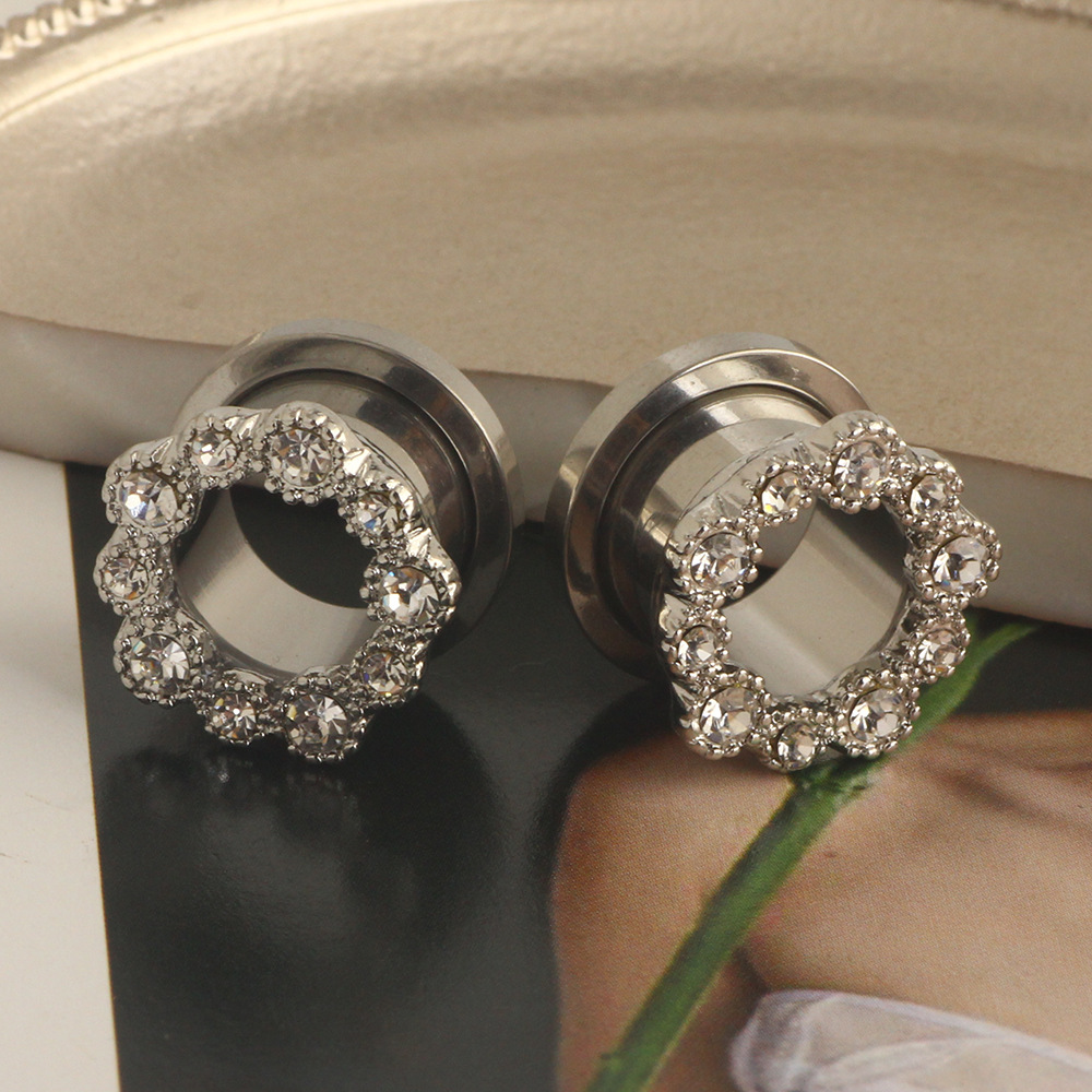 Labret piercing jewelry detail image