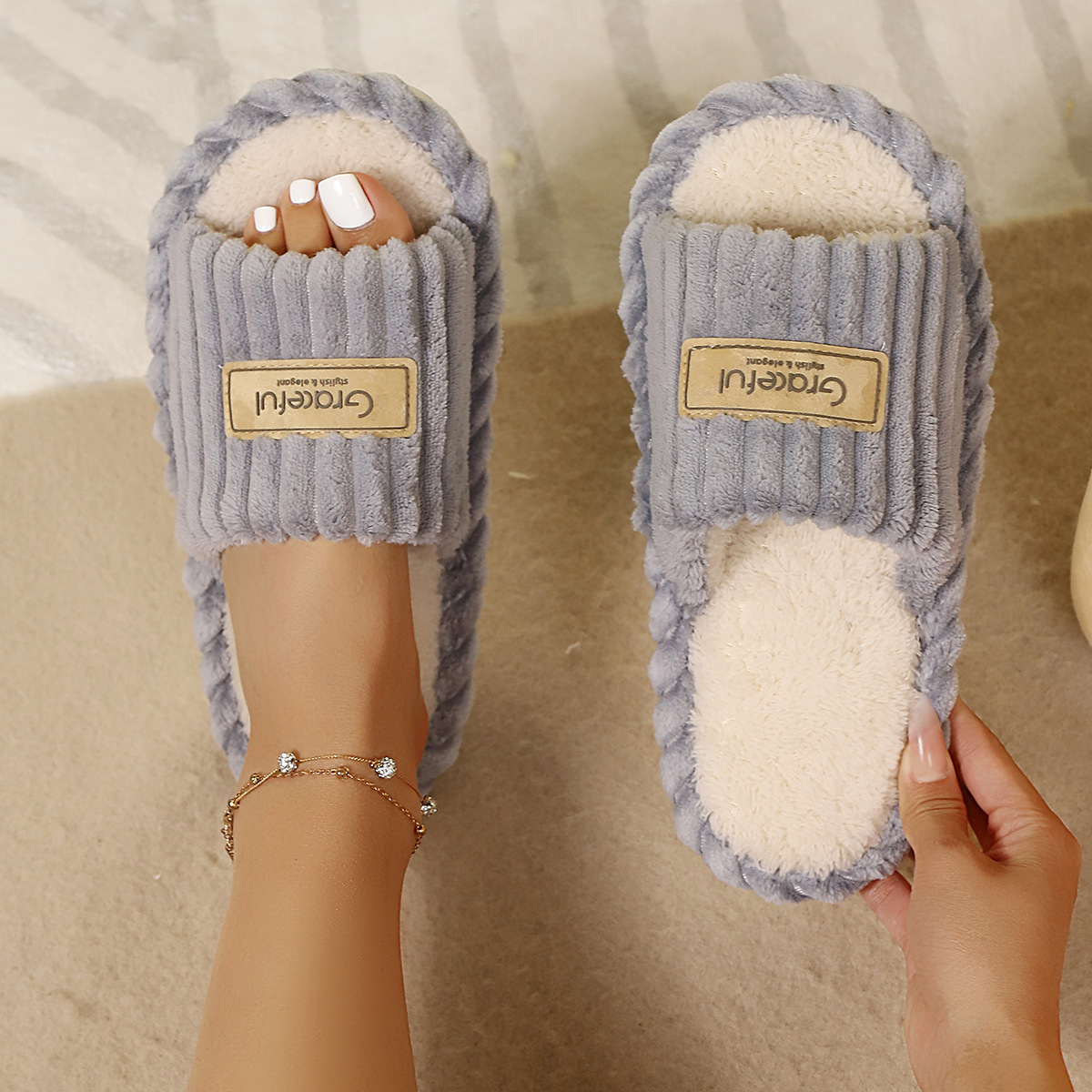Muebles zapatos de algodón interior abierto cuatro estaciones zapatillas de lana transfronterizas TEMU antideslizante de fondo grueso para el hogar zapatillas de algodón peludo